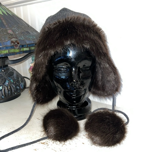 Banana Republic reversible faux fur trapper hat